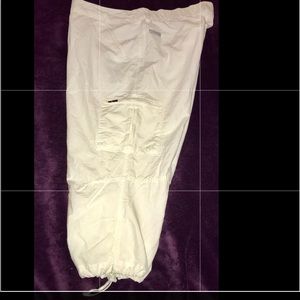 White Columbia capris cargo style